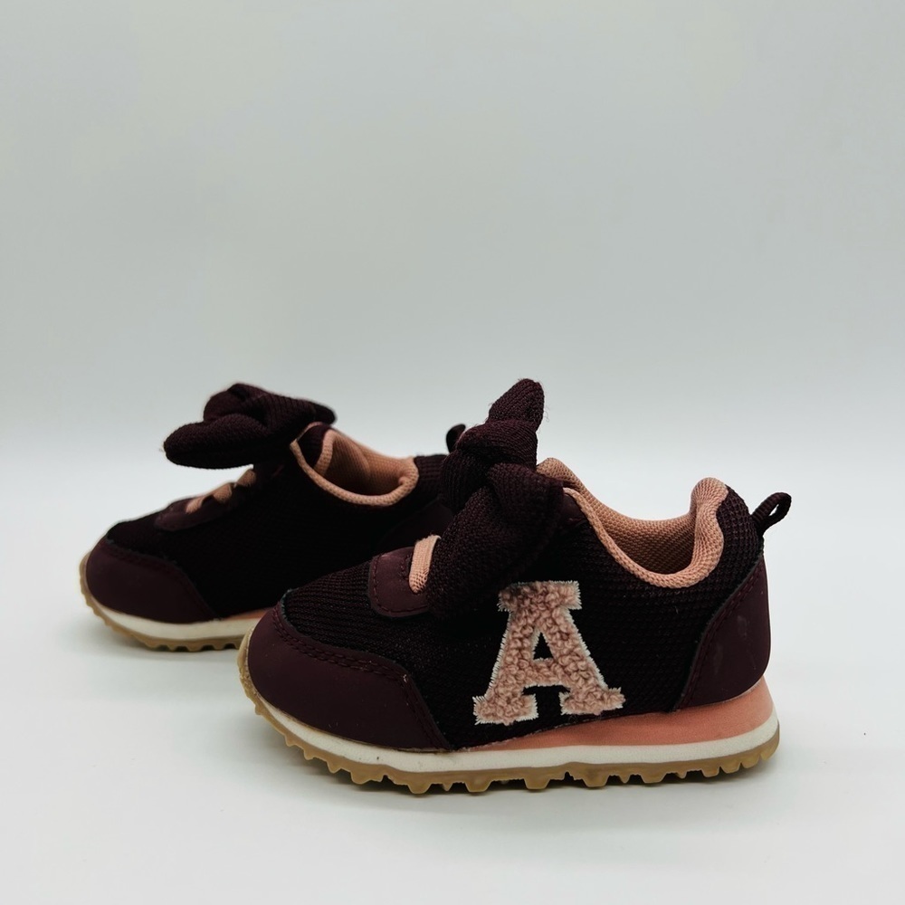 H & M BABY GIRL SLIP ON BURGUNDY SNEAKERS SIZE 2